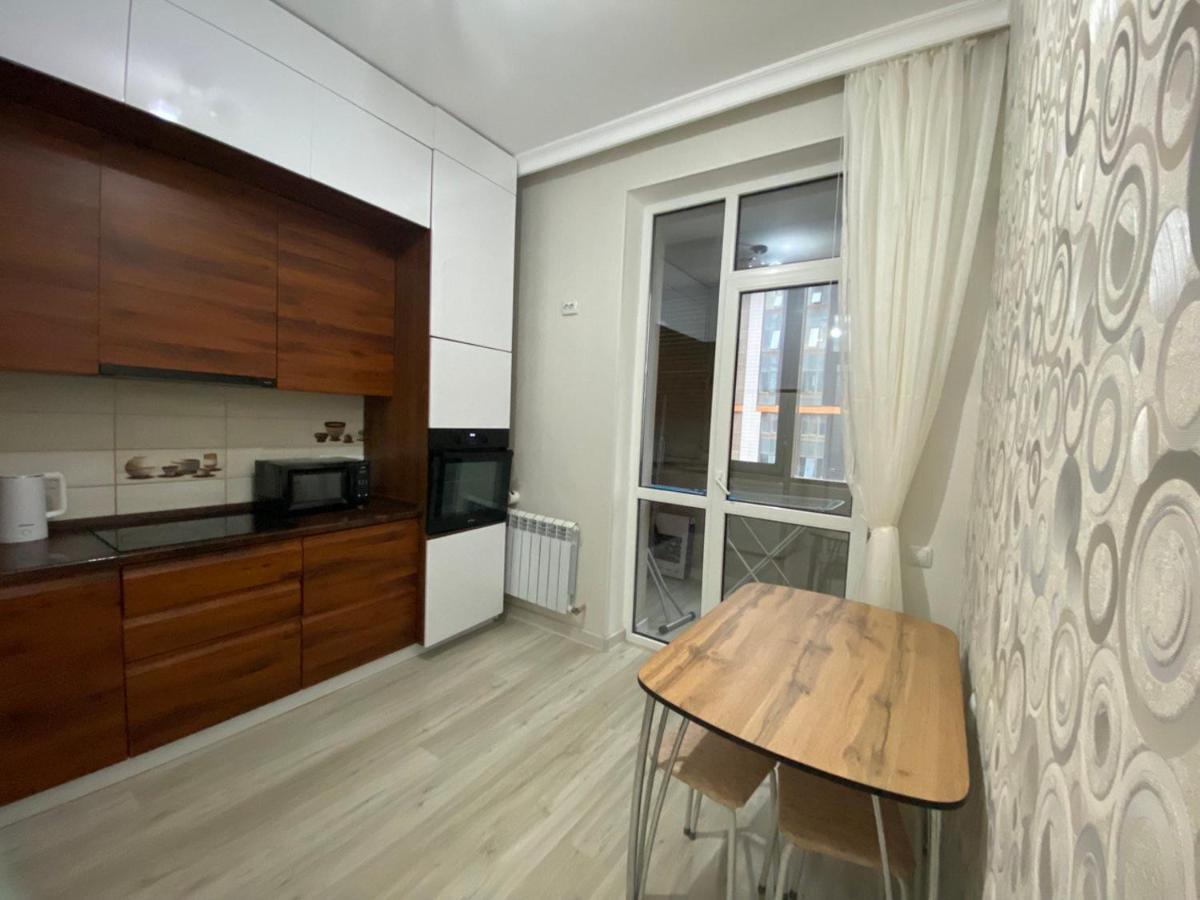 אסטנה Whitehome In Panorama Park מראה חיצוני תמונה
