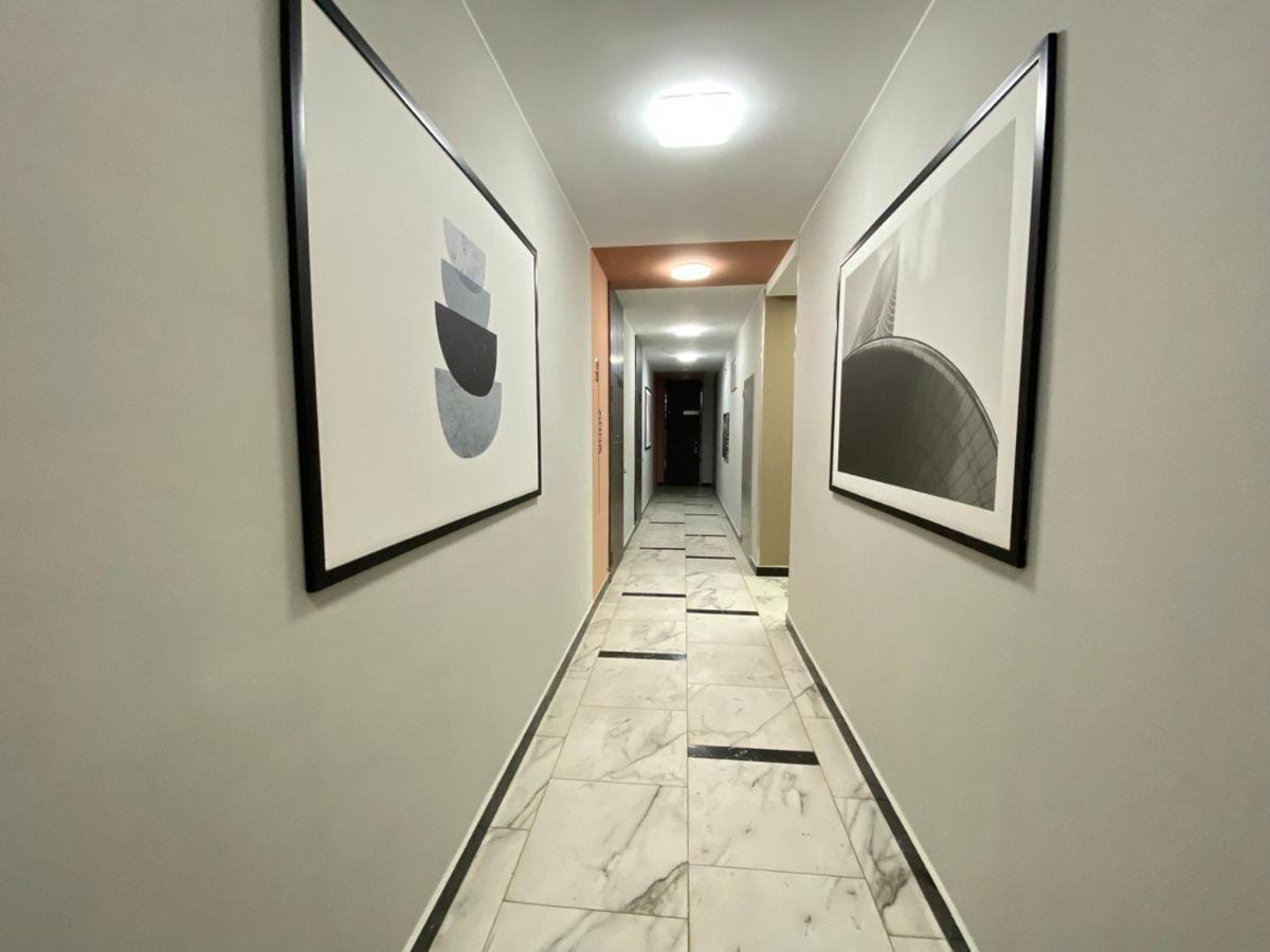 אסטנה Whitehome In Panorama Park מראה חיצוני תמונה
