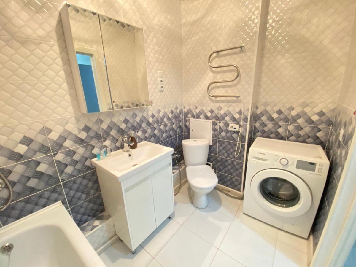 אסטנה Whitehome In Panorama Park מראה חיצוני תמונה